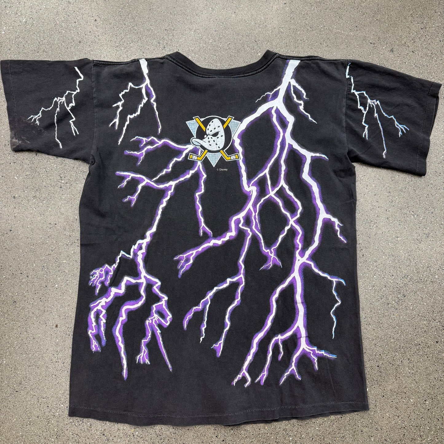 1993 Mighty Ducks Lightning AOP Disney Tee SZ Large