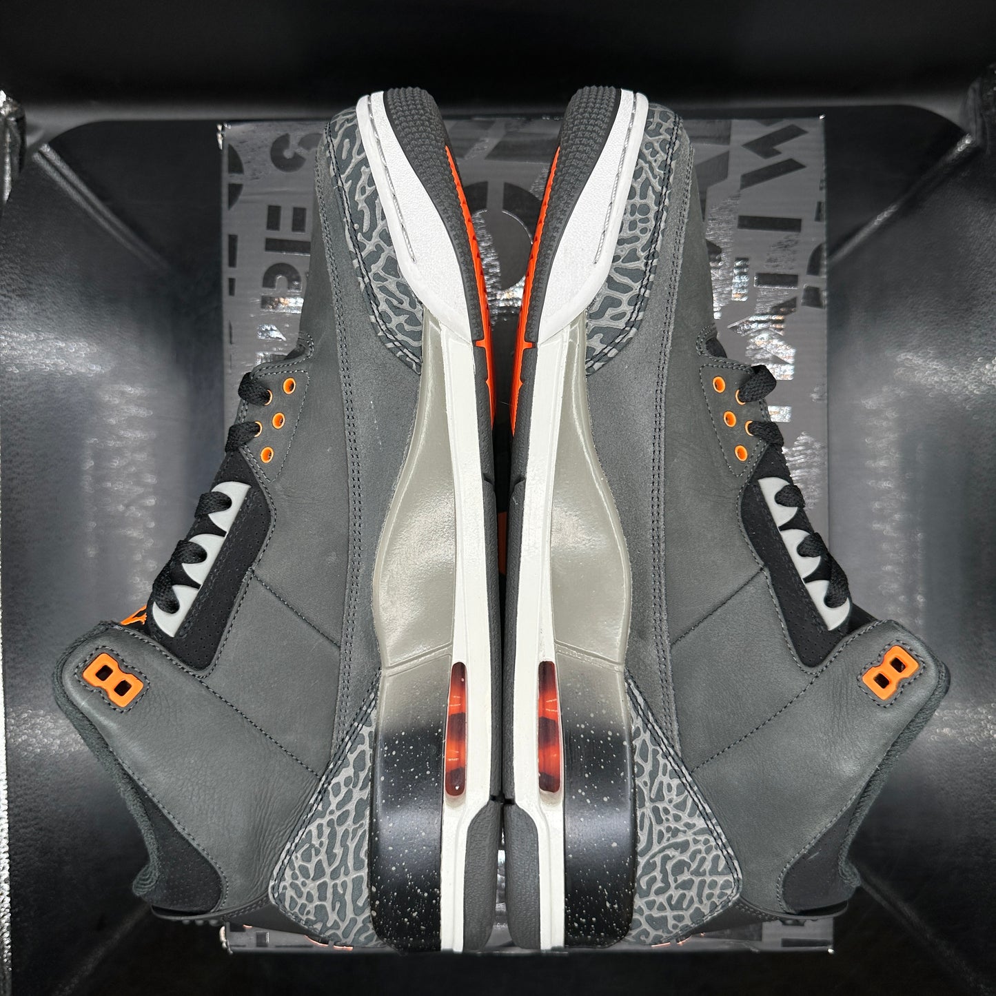 (PRE-OWNED) Jordan 3 Fear SZ 13