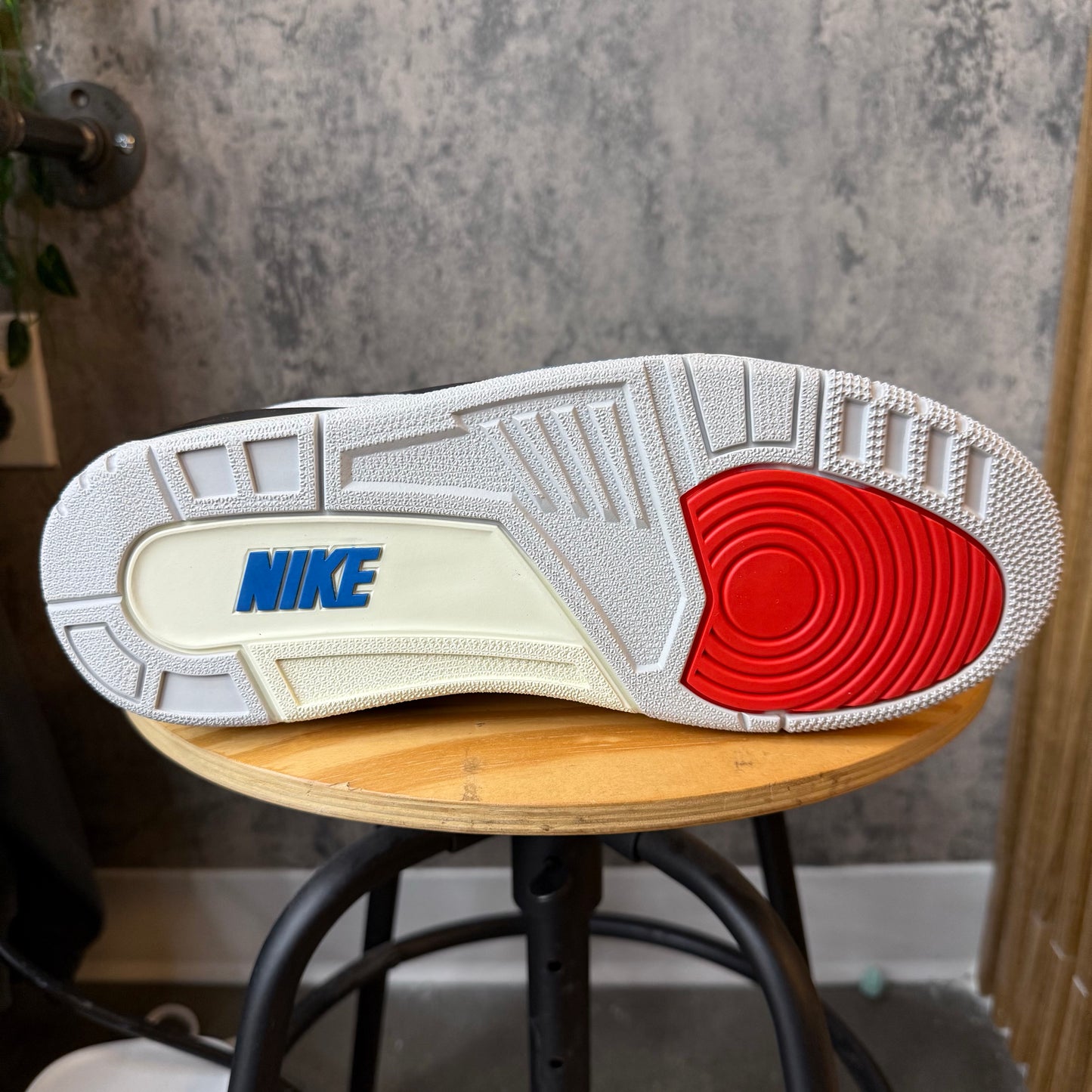 Jordan 3 Rare Air OG SZ 10 (DS)