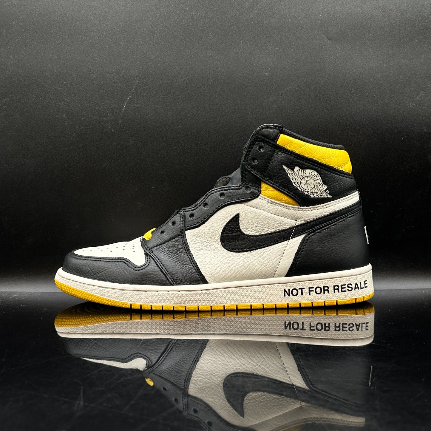 PRE-OWNED Jordan 1 Not For Resale Yellow SZ 12