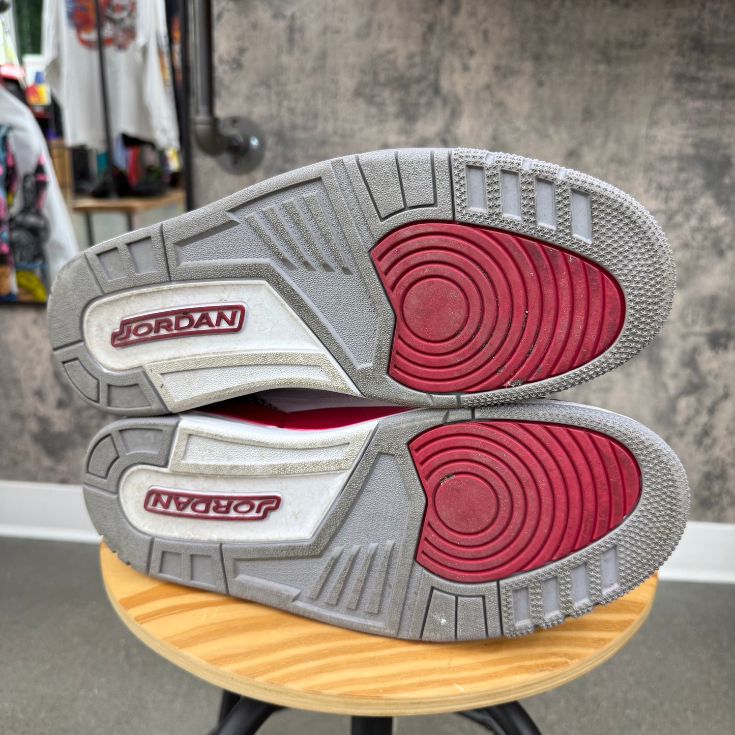 PRE-OWNED Jordan 3 Cardinal SZ 10.5