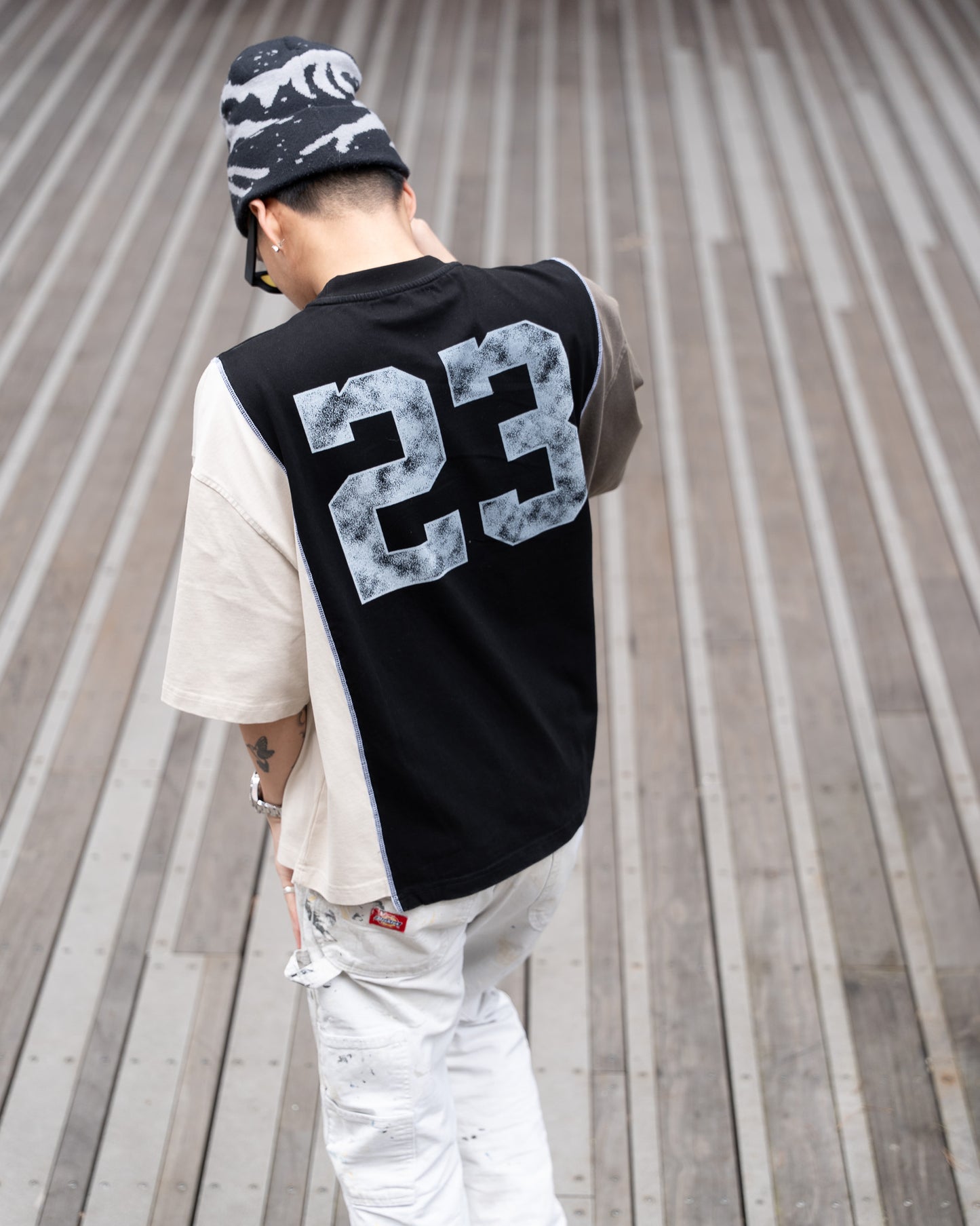 Tri-Color Panel Tee Black/Sand/Charcoal