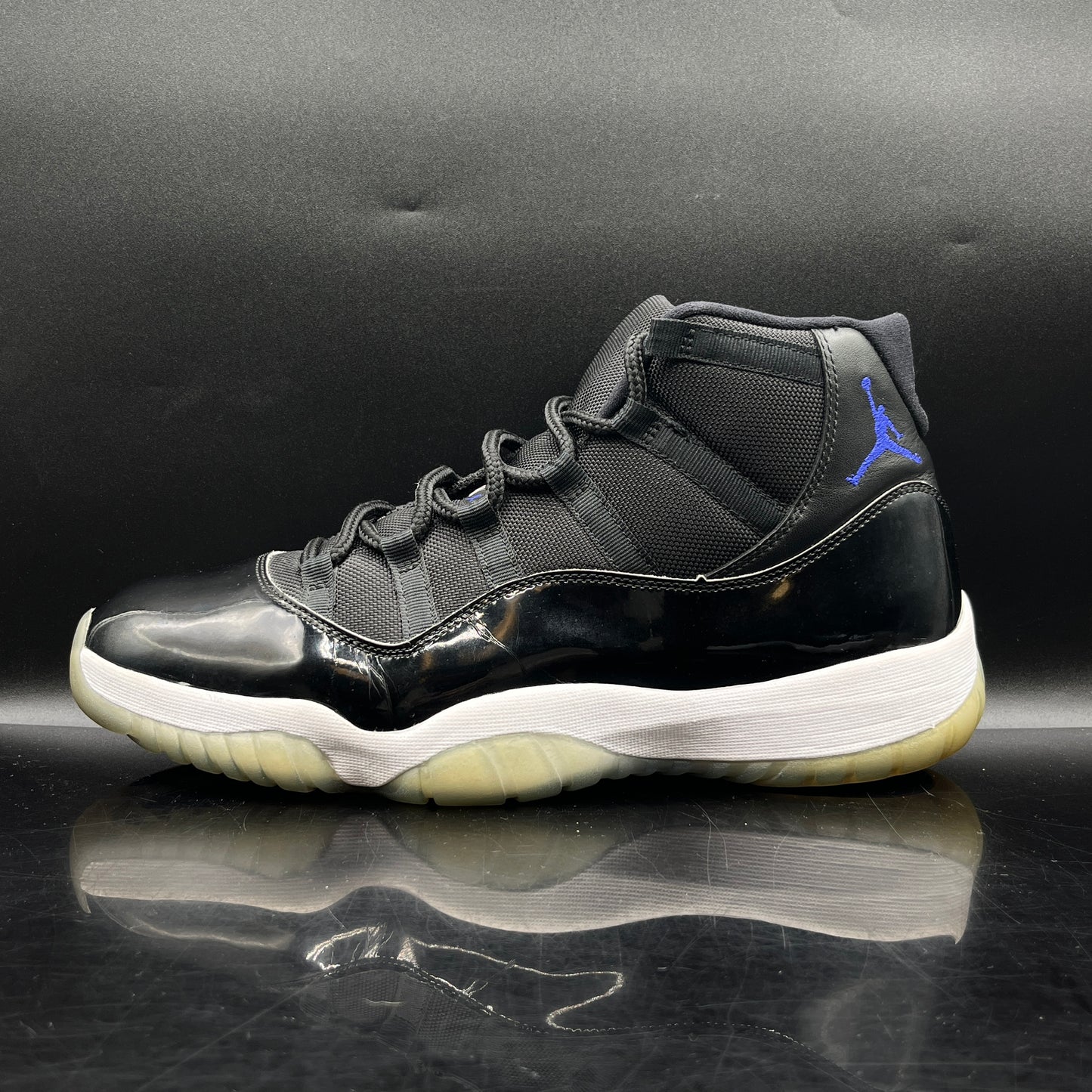 PRE-OWNED Jordan 11 Space Jam SZ 13
