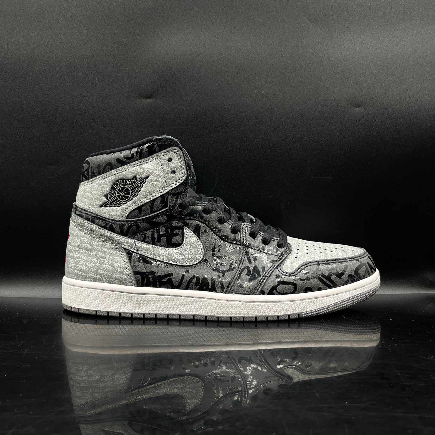 PRE-OWNED Jordan 1 Rebillionare SZ 10.5