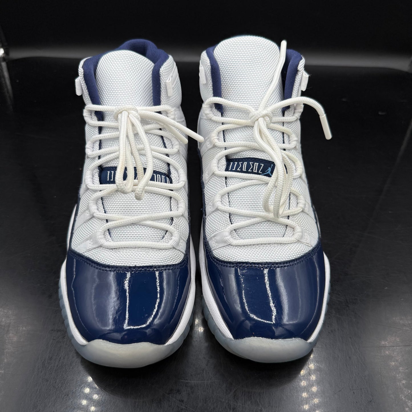PRE-OWNED Jordan 11 Win Like 82 SZ 5Y