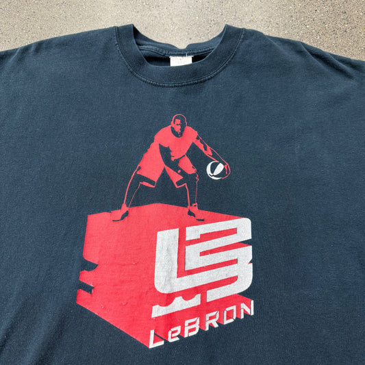 2004 Lebron James Zoom Generation Footaction Promo Tee SZ XL