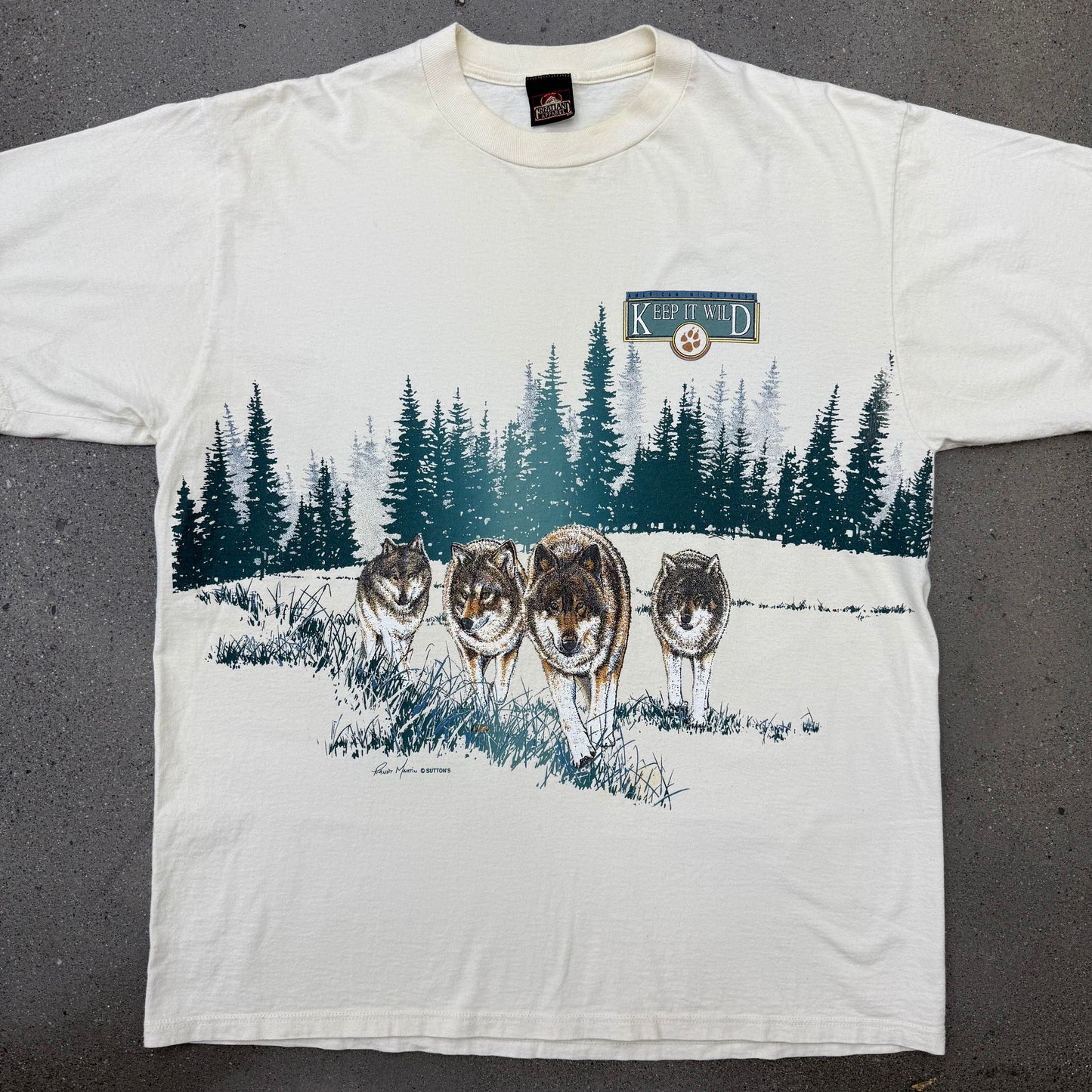 90s Keep it Wild Wolves Tee Cream