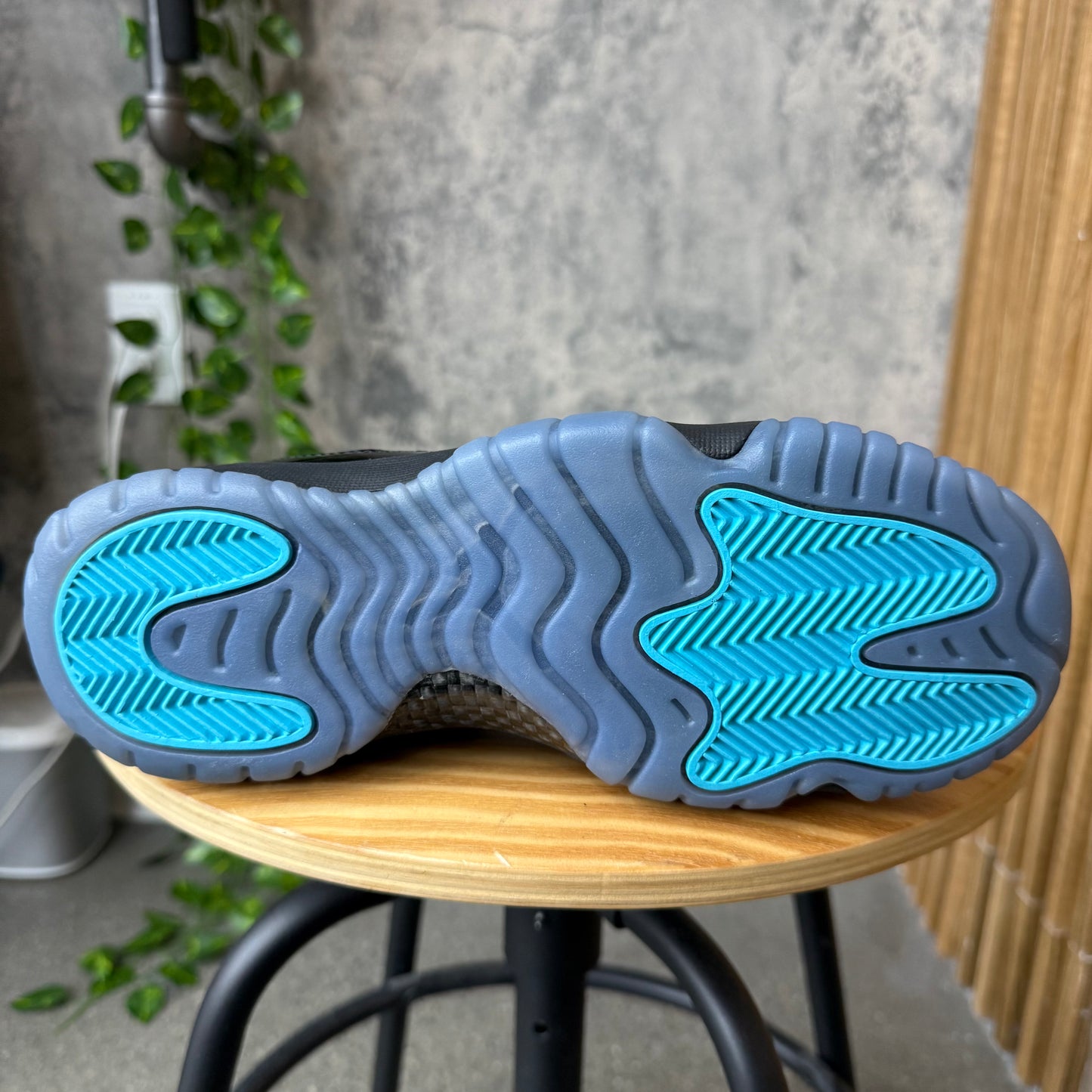 Jordan 11 Gama (2025) SZ 7Y (DS)