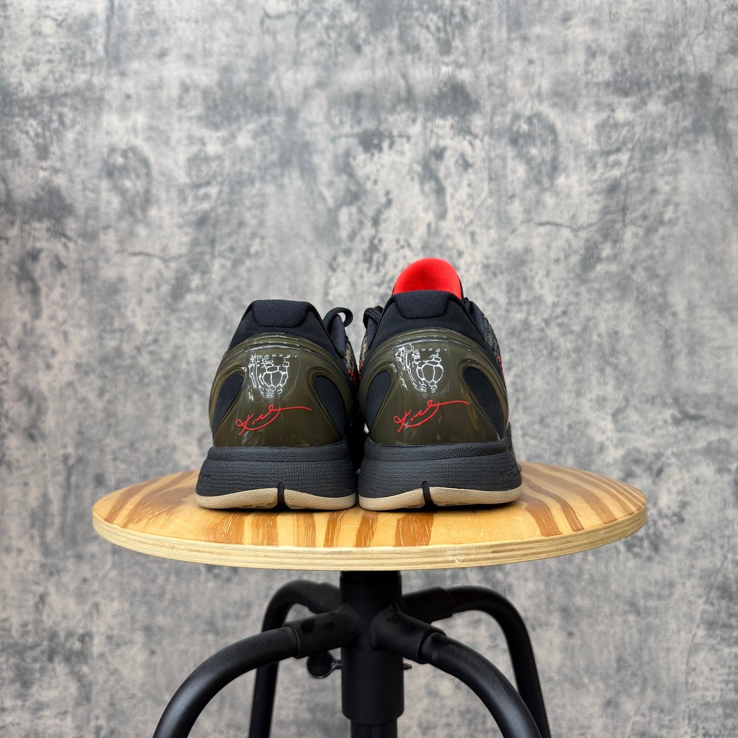 PRE-OWNED Kobe 6 Italian Camo SZ 9