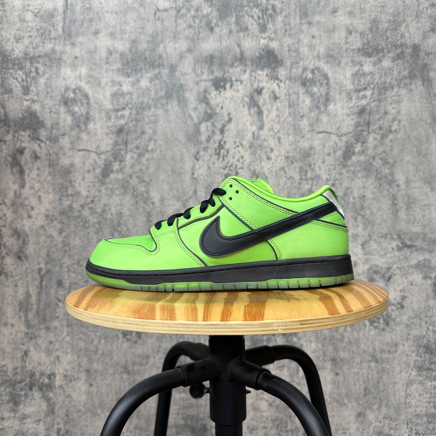 PRE-OWNED Nike Dunk SB Buttercup SZ 11