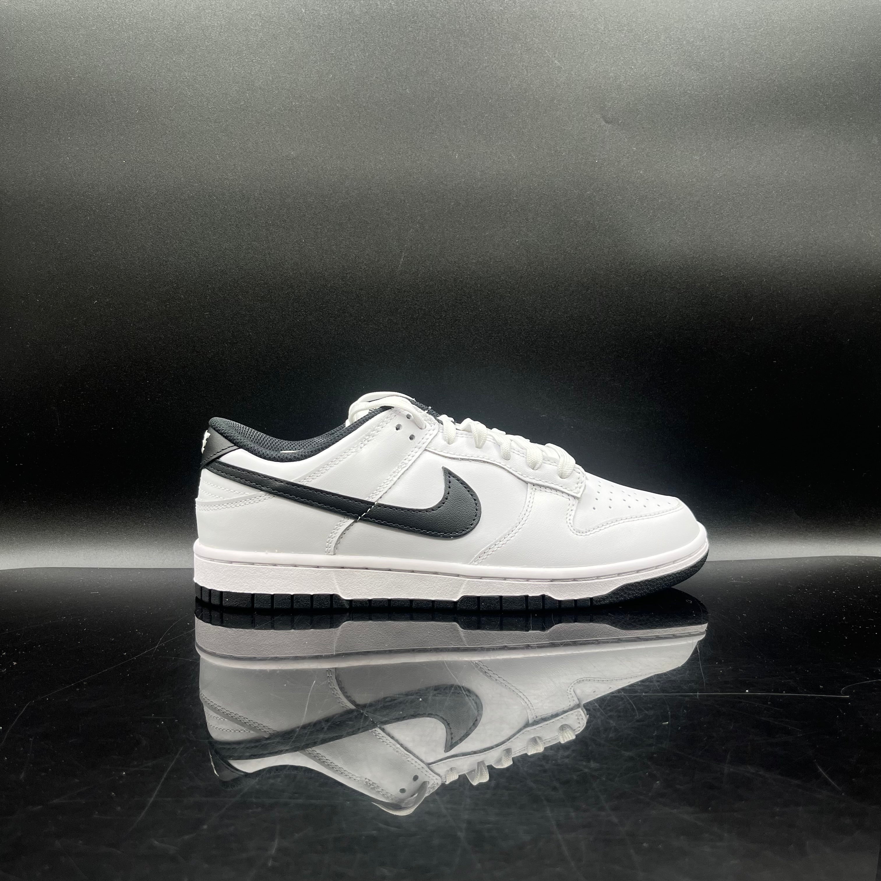 Nike Dunk Low White Black SZ 8M DS TRIBUTE SEA nike-dunk-low-white-black-sz-8m-ds-tribute-sea