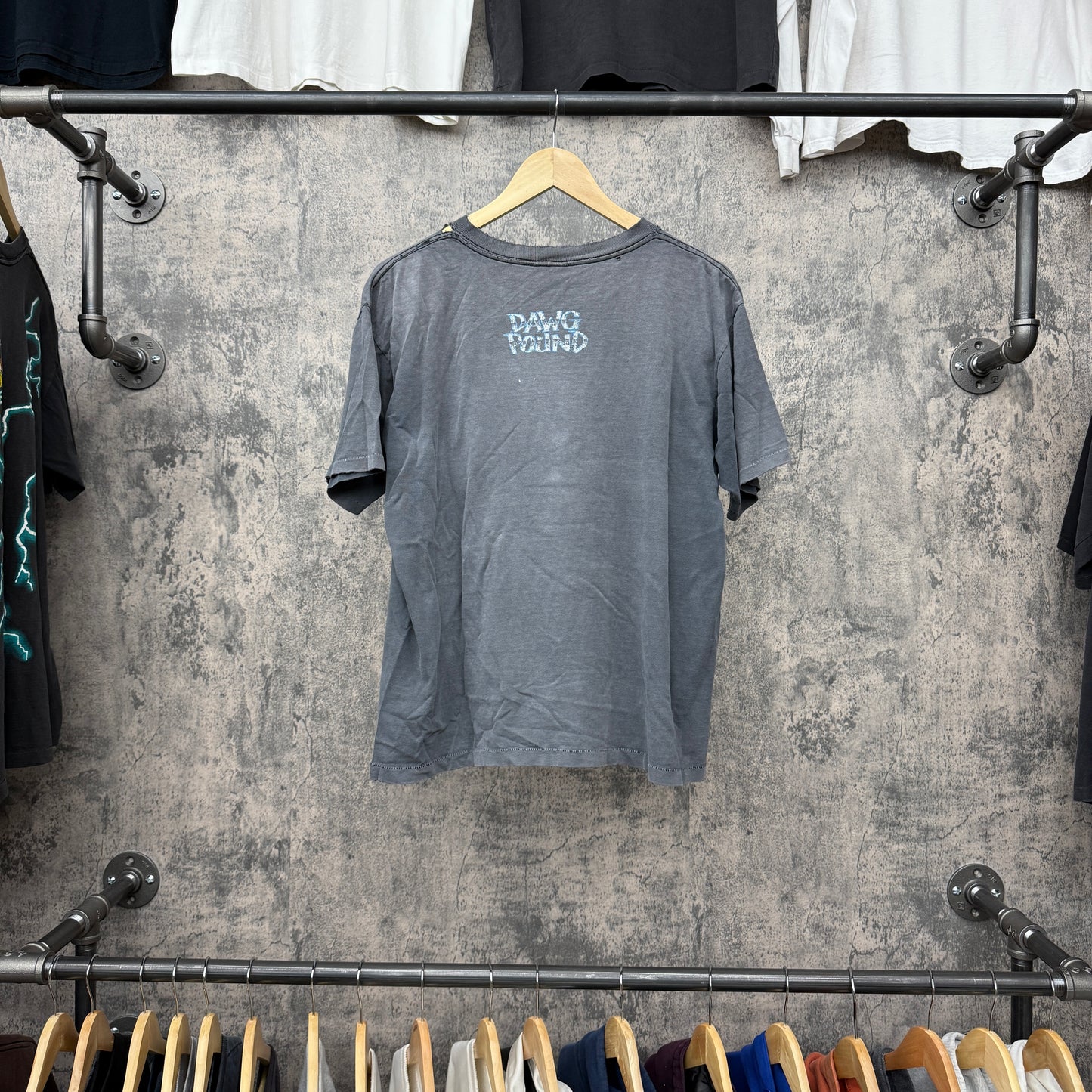 90s Unlawful Entry Dawg Pound Tee SZ M