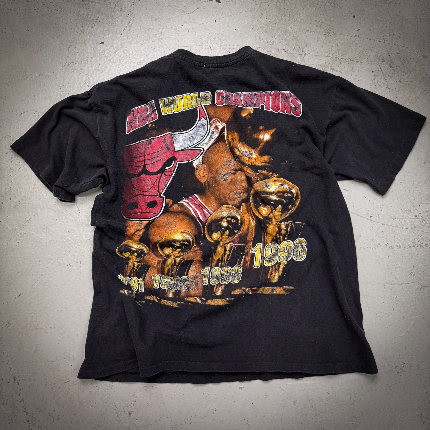 1996 Chicago Bulls Championship Rap Tee (Size Large)