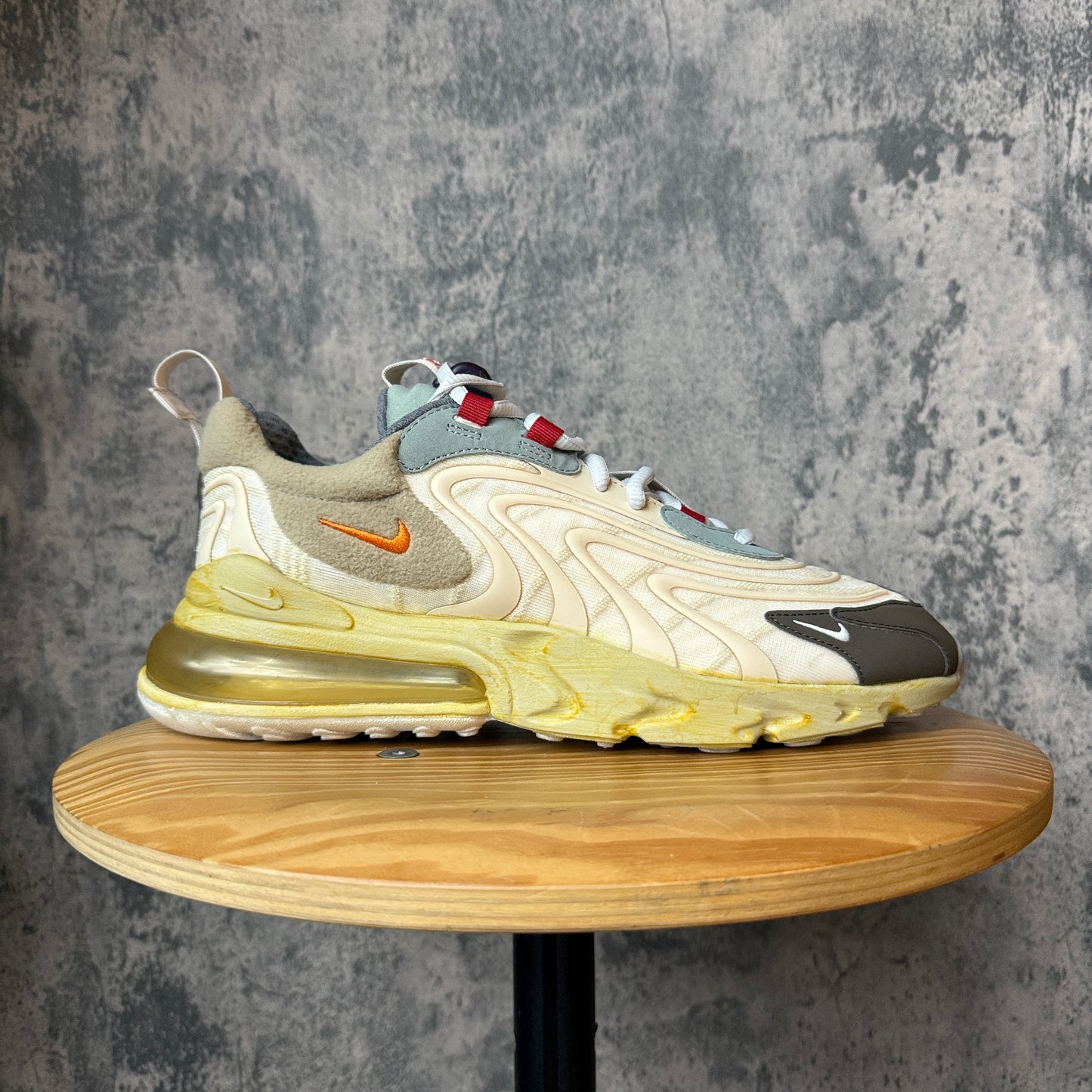 Air Max 270 Travis Scott SZ 9 (NEW)