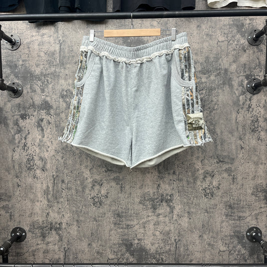 GV Raspberry Hills Grey / Camo Sweat Shorts SZ XL