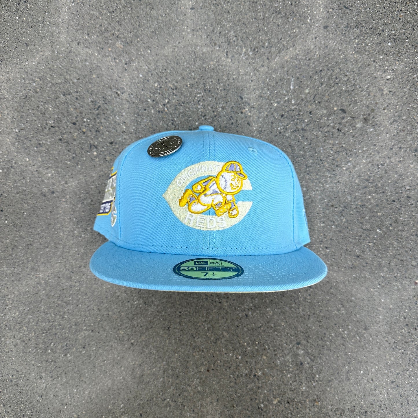 Cincinnati Reds New Era Fitted Baby Blue SZ 7 1/2