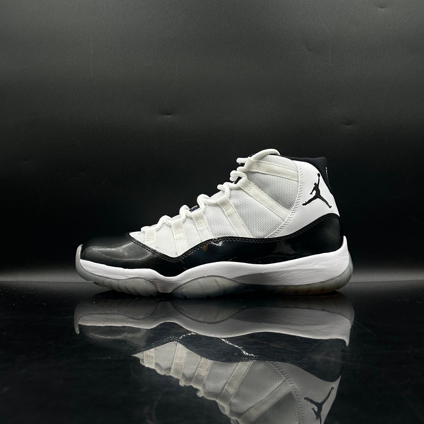 Jordan 11 Concord SZ 9.5 (DS) (2011)