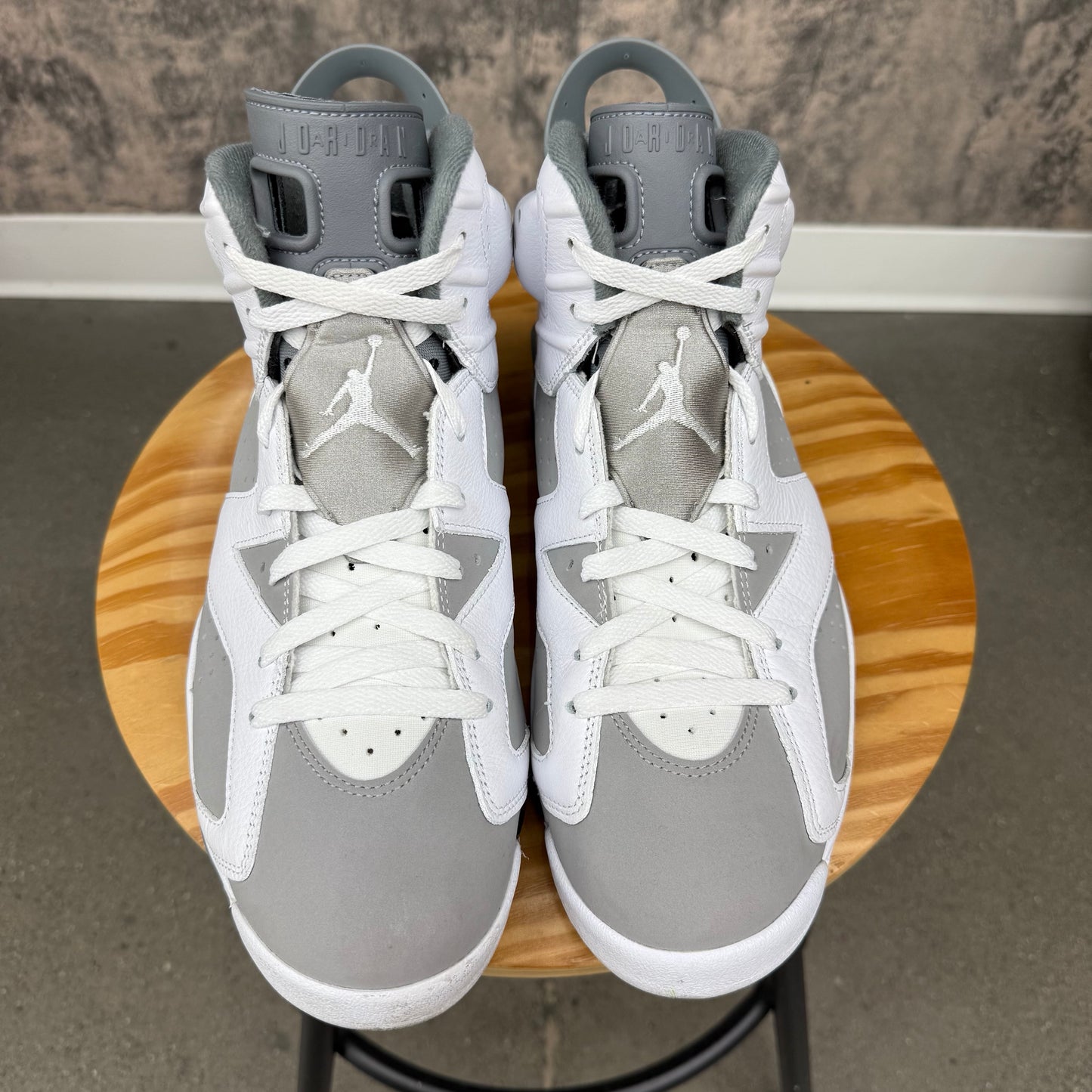 (PRE-OWNED) Jordan 6 Cool Grey SZ 10.5