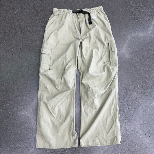 ACG Pants Khaki SZ M (NEW)