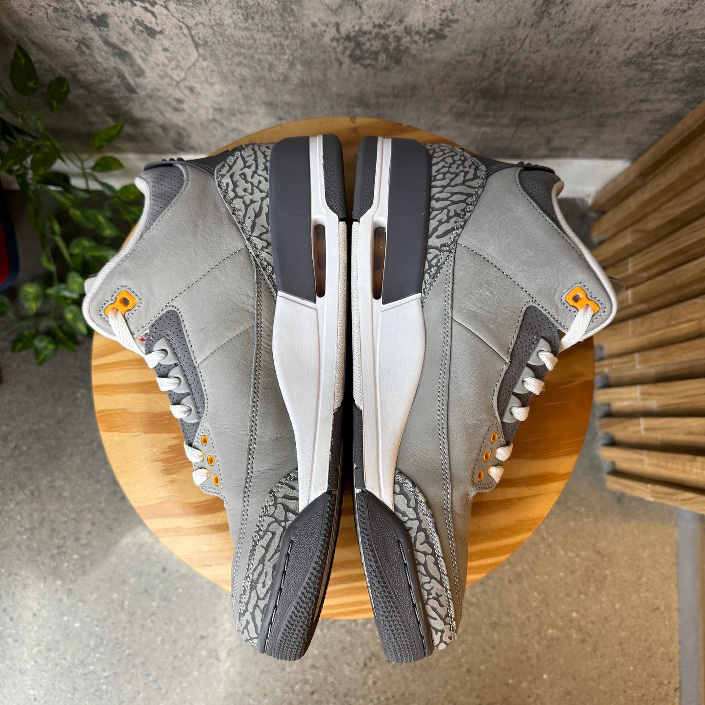 PRE-OWNED Jordan 3 Cool Grey SZ 11.5