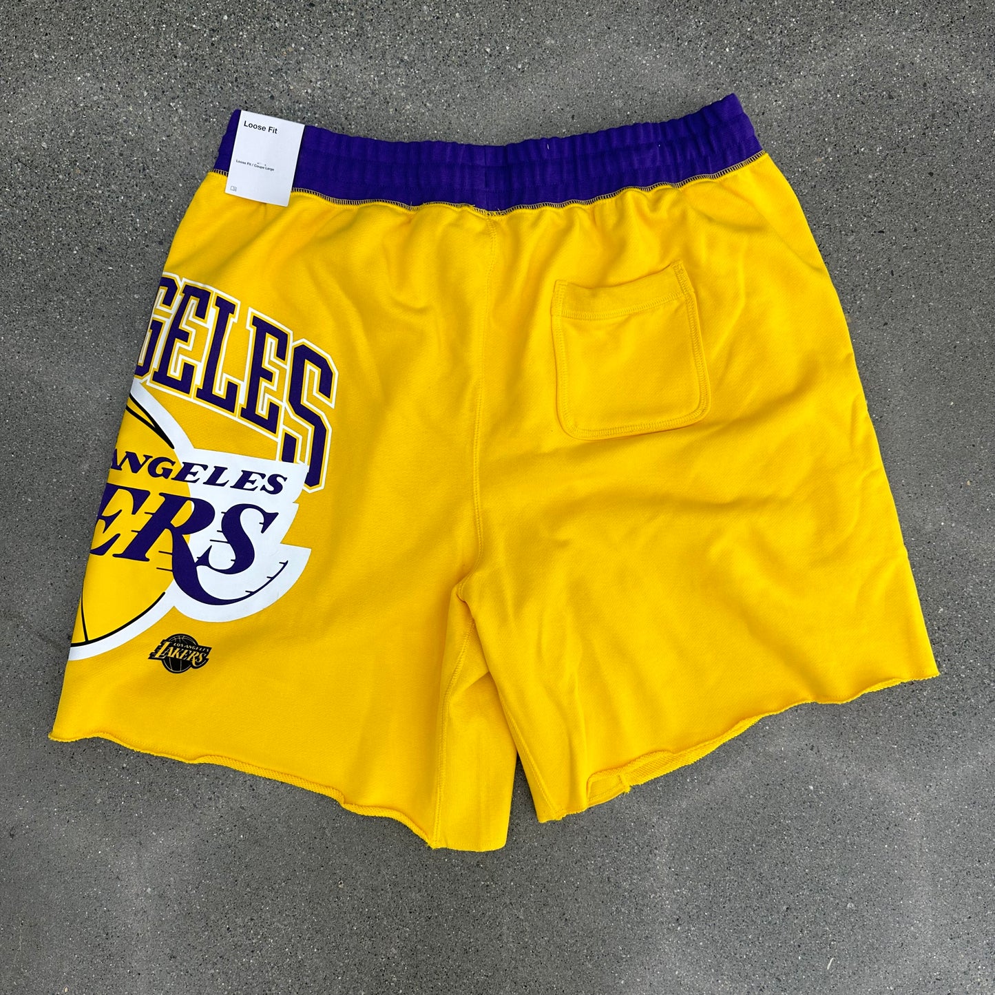 Nike Lakers Sweat Shorts Yellow SZ L (NEW)
