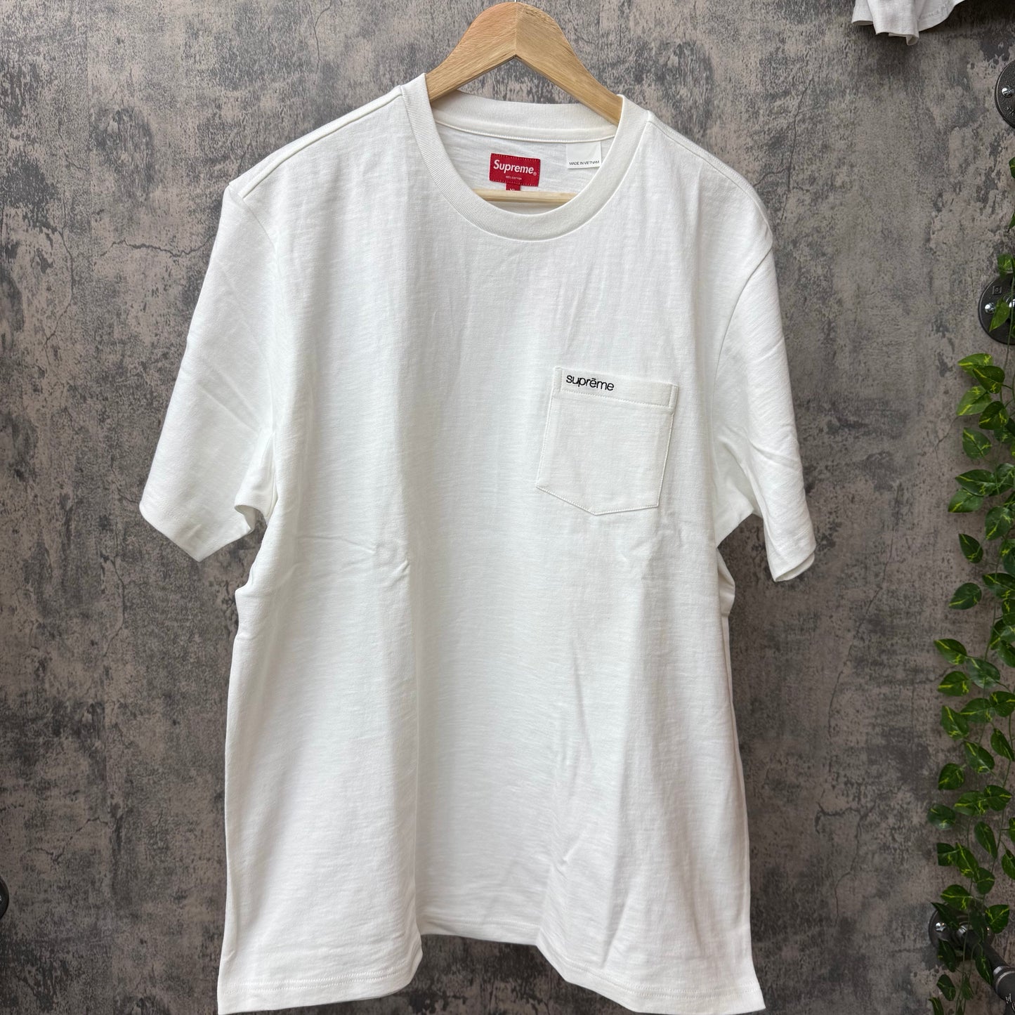 Supreme S/S White Pocket Tee SZ XL (NEW)