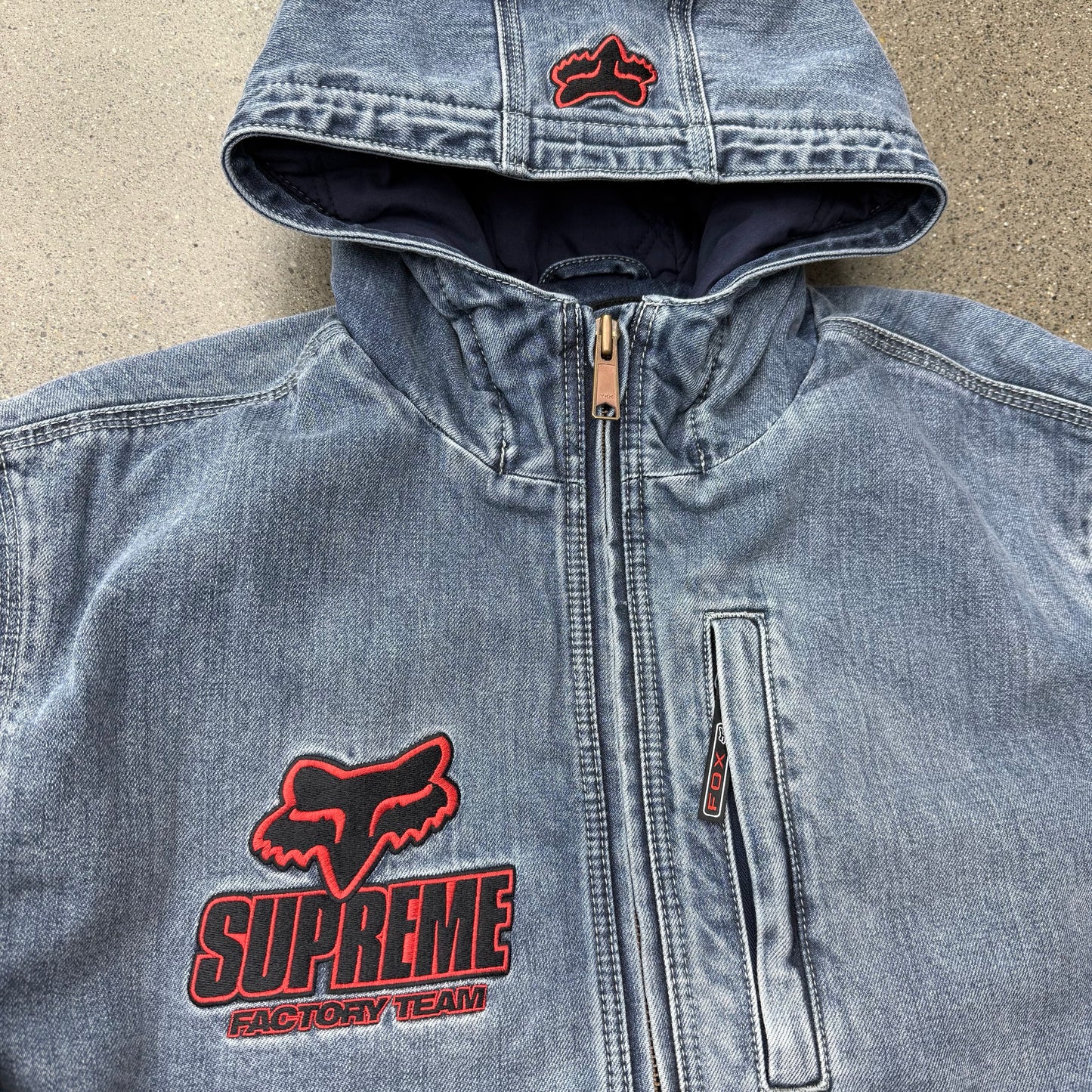 Supreme Fox Denim Jacket SZ Large (NEW)