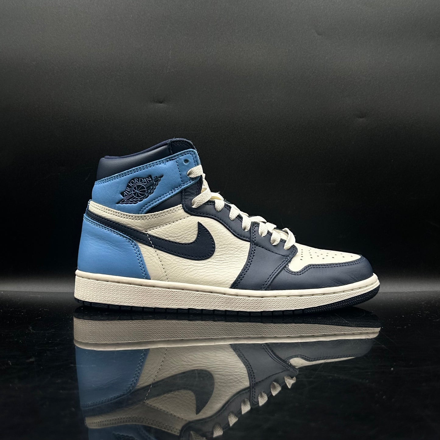 PRE-OWNED Jordan 1 High Obsidian UNC SZ 8.5