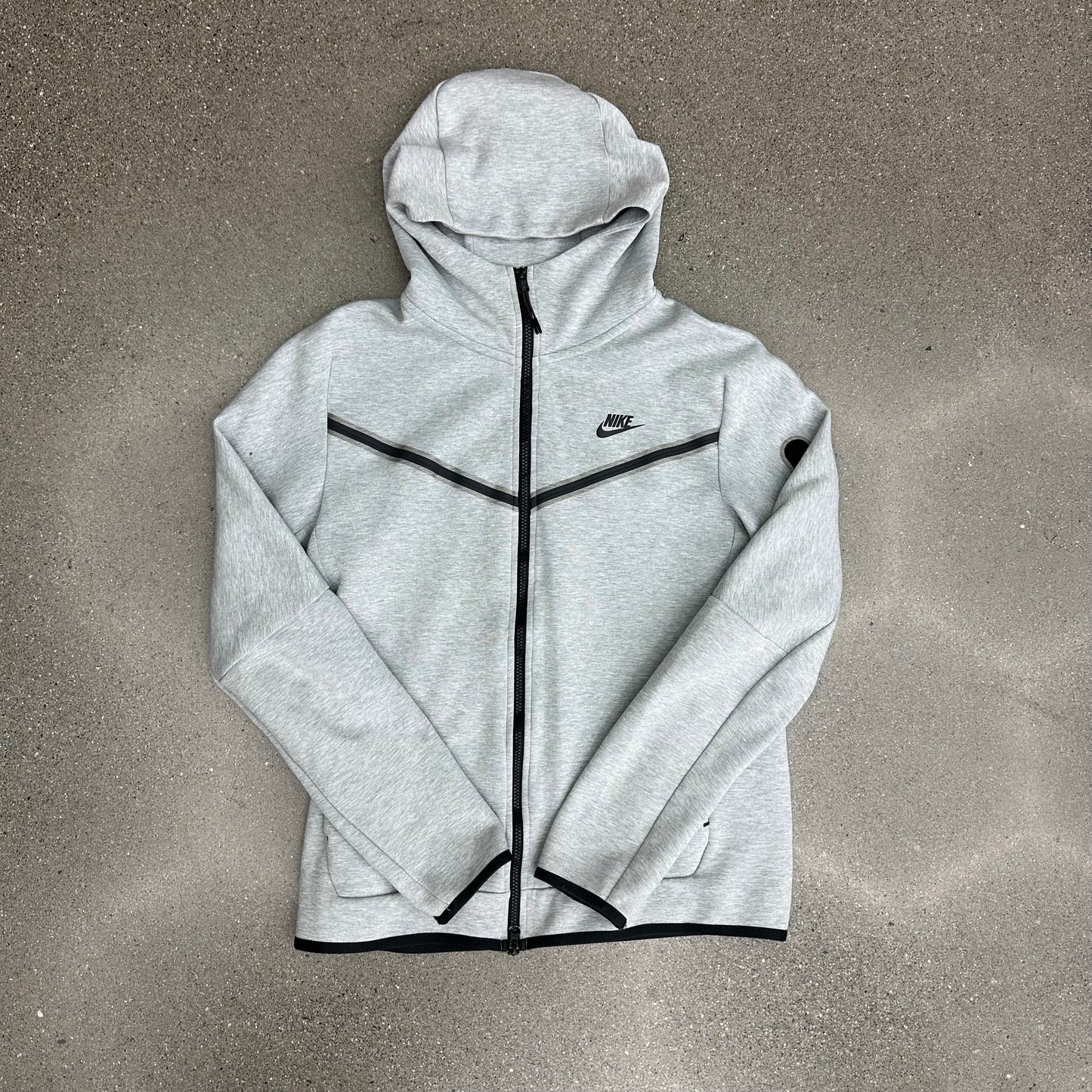 Heather Grey Nike Tech Fleece SZ M