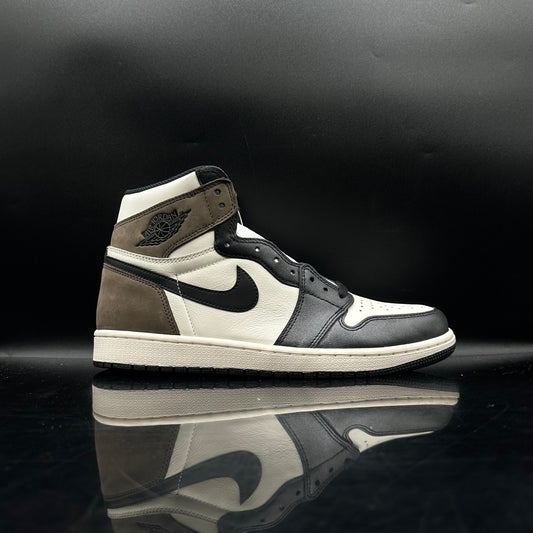 Jordan 1 Mocha SZ 10 (DS)