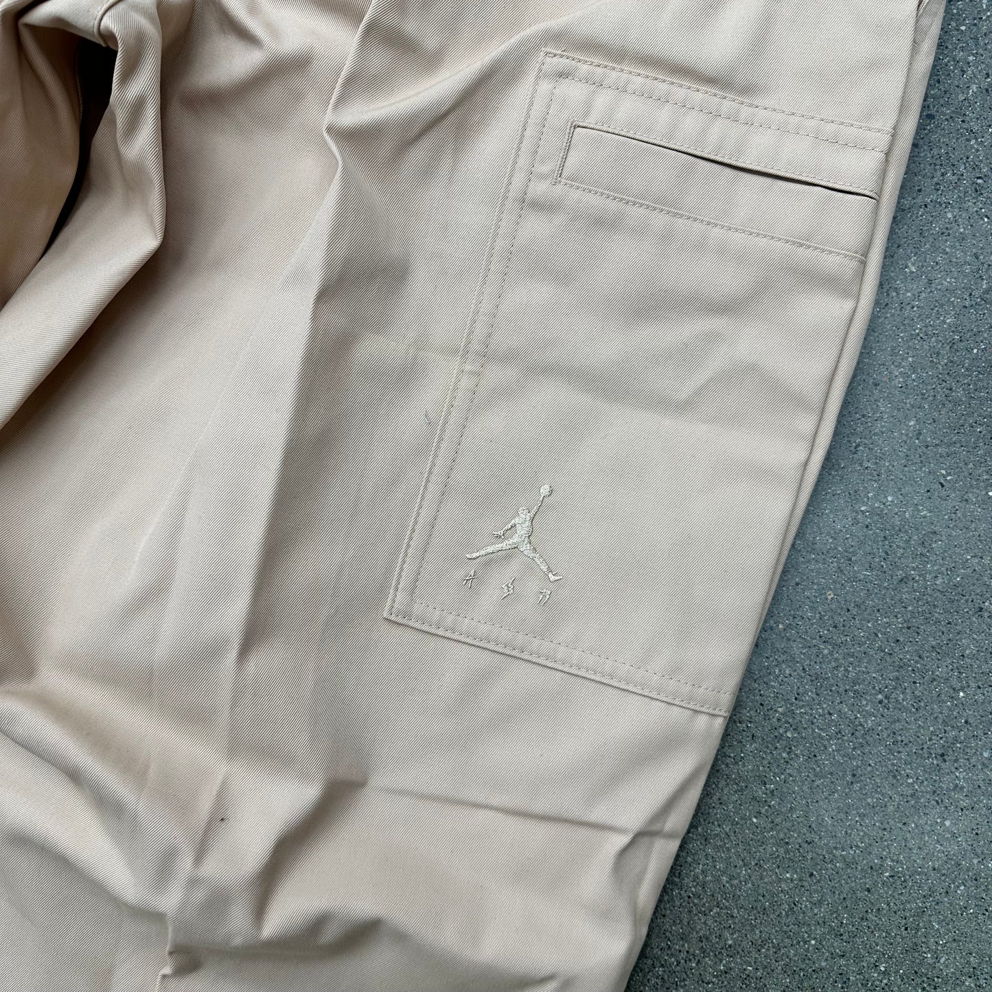 Jordan J Balvin Pants SZ L (NEW)