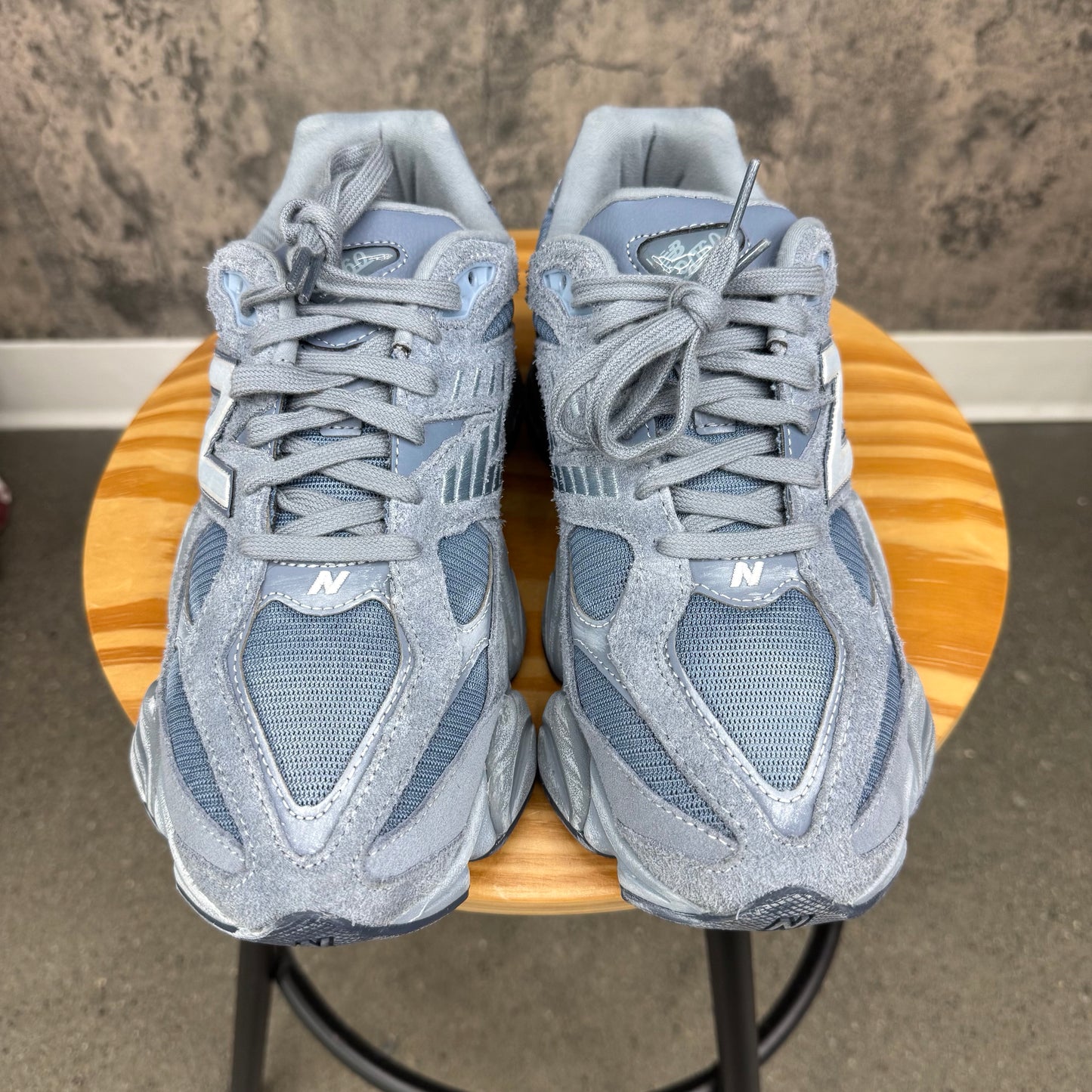 PRE-OWNED New Balance 9060 Vintage Indigo SZ 8.5