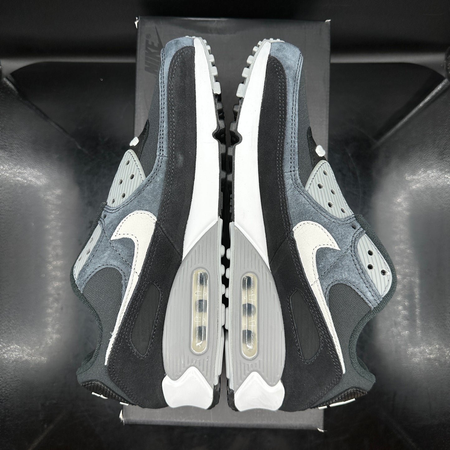 Nike Air Max 90 Off-Noir SZ 9.5 (DS)