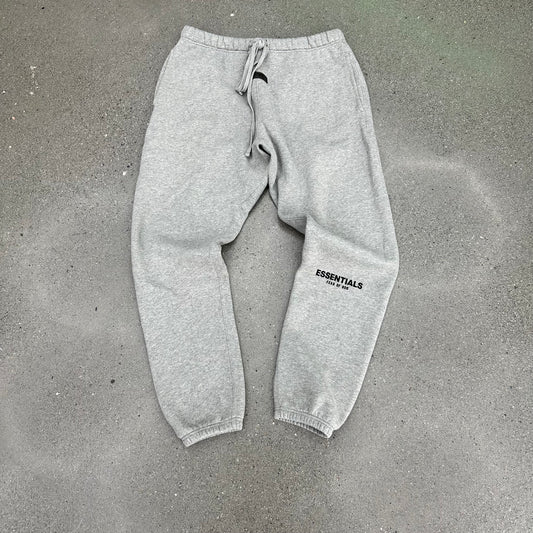 (PRE-OWNED) Fear Of God Essential Sweatpants Heather Grey SZ M