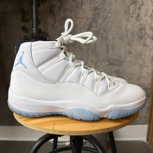 (PRE-OWNED) Jordan 11 Legend Blue SZ 12