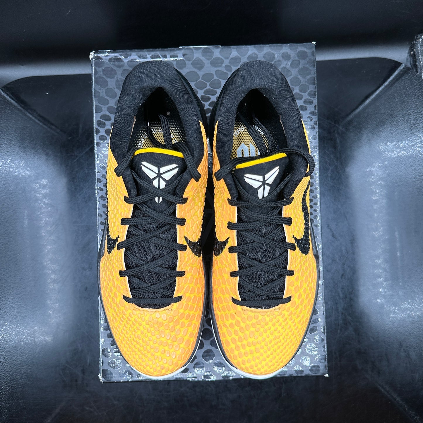 (PRE-OWNED) Kobe 6 Light Bulb SZ 8