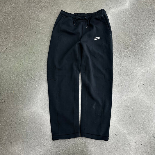 Nike Greek Freak Tech Fleece Sweatpants SZ M (NEW)