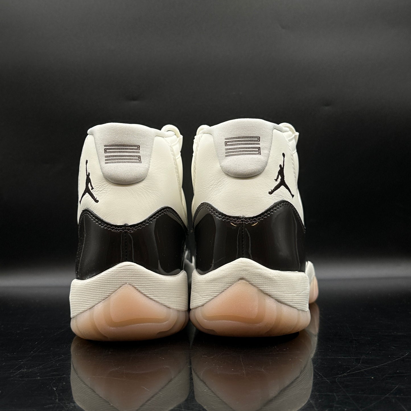 (PRE-OWNED) Jordan 11 Neapolitan SZ 8.5M/10W
