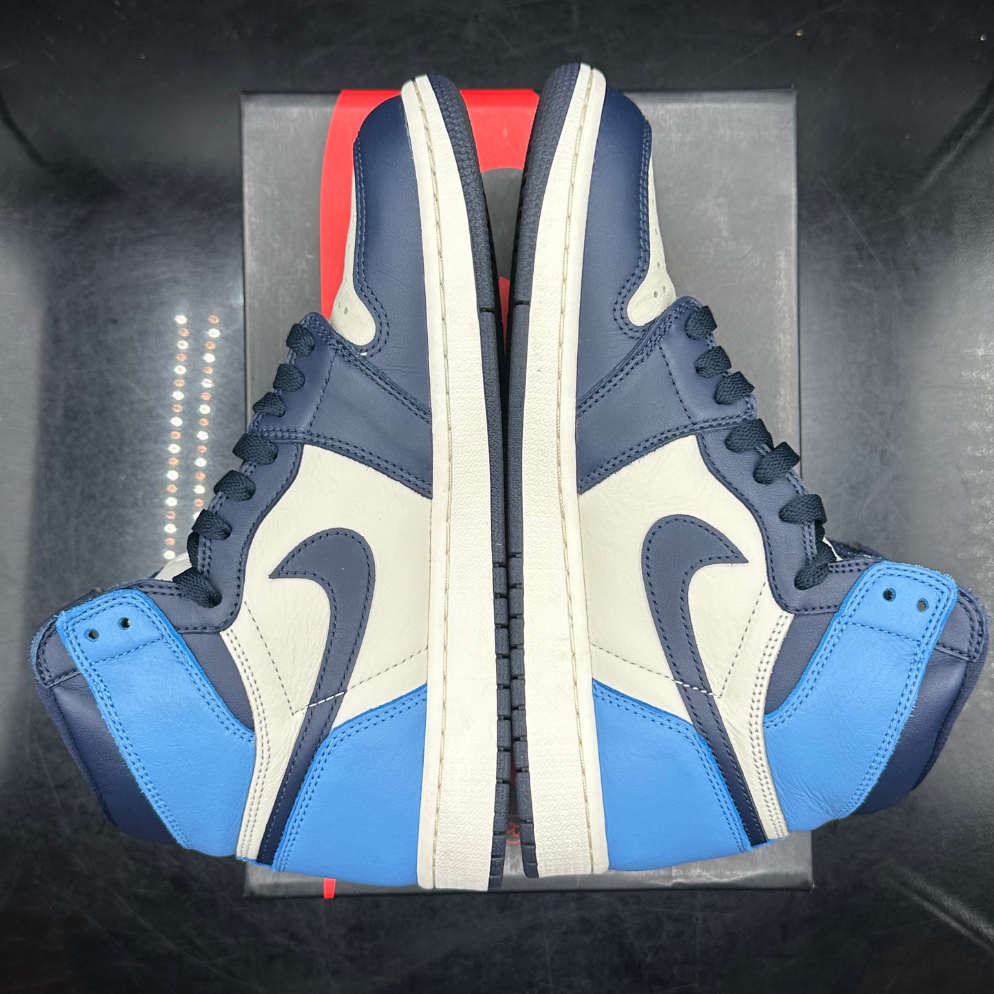 PRE-OWNED Jordan 1 Obsidian UNC SZ 9