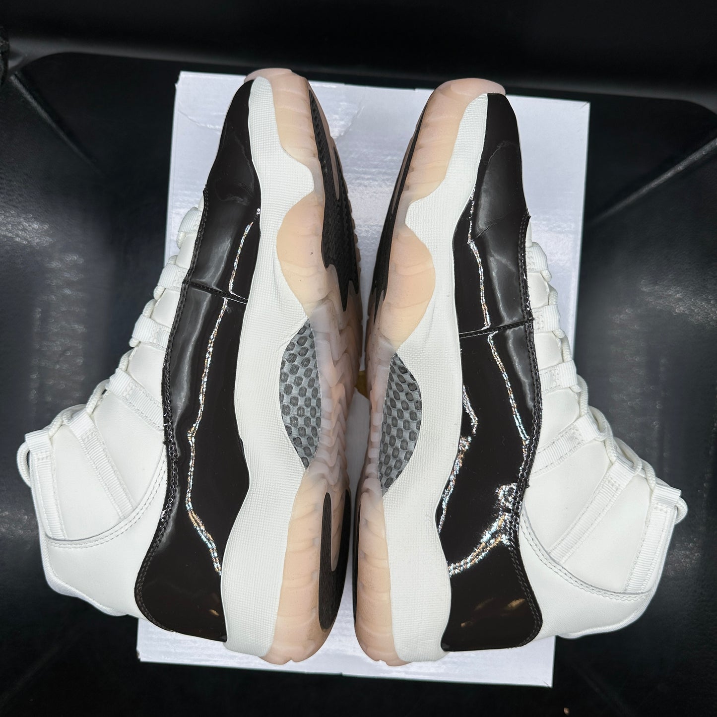 (PRE-OWNED) Jordan 11 Neapolitan SZ 8.5M/10W