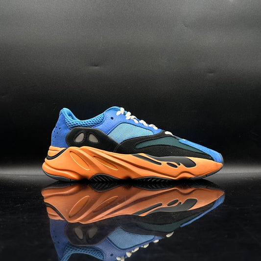 Yeezy 700 Bright Blue SZ 9.5 (DS)