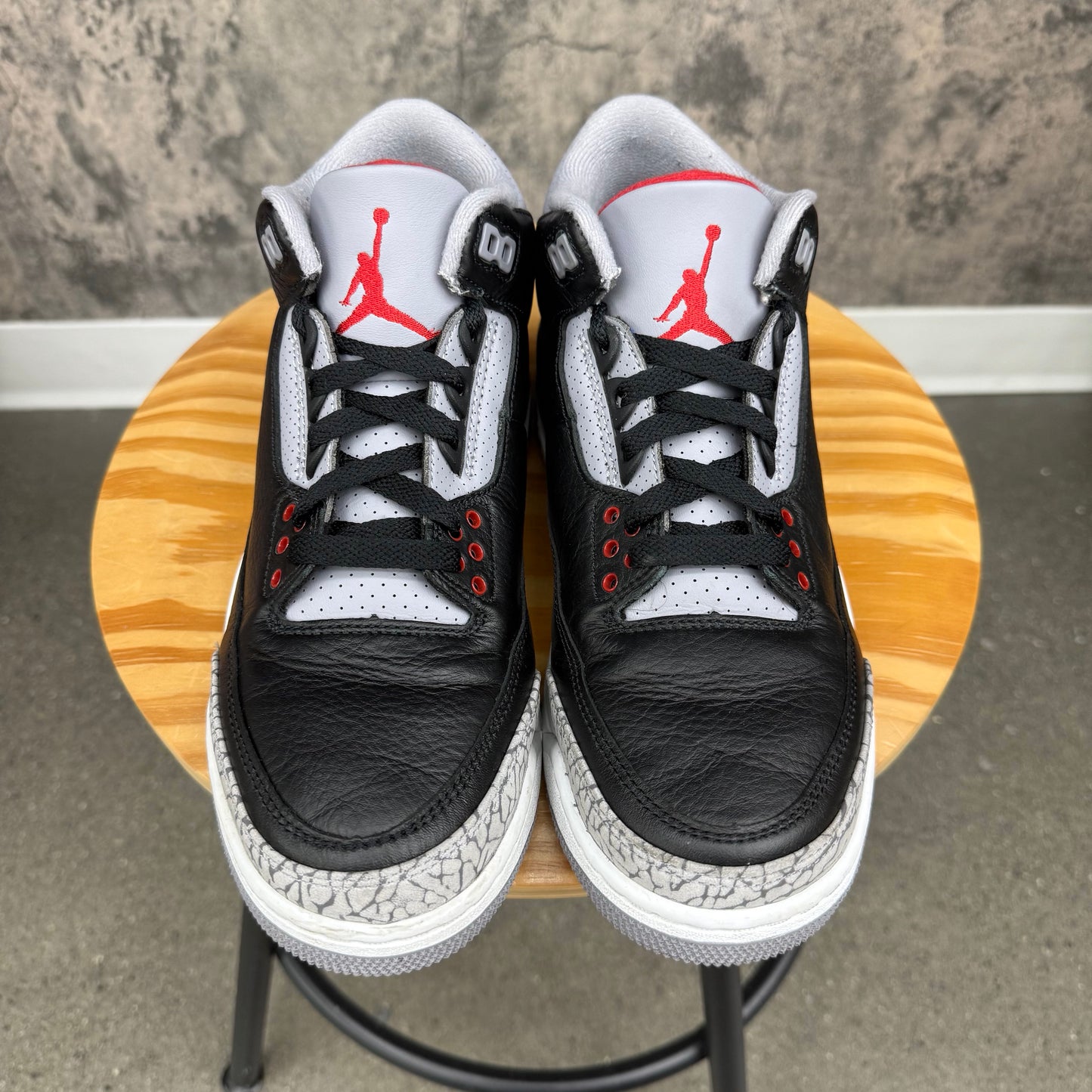 PRE-OWNED Jordan 3 Black Cement Reimagined SZ 8.5