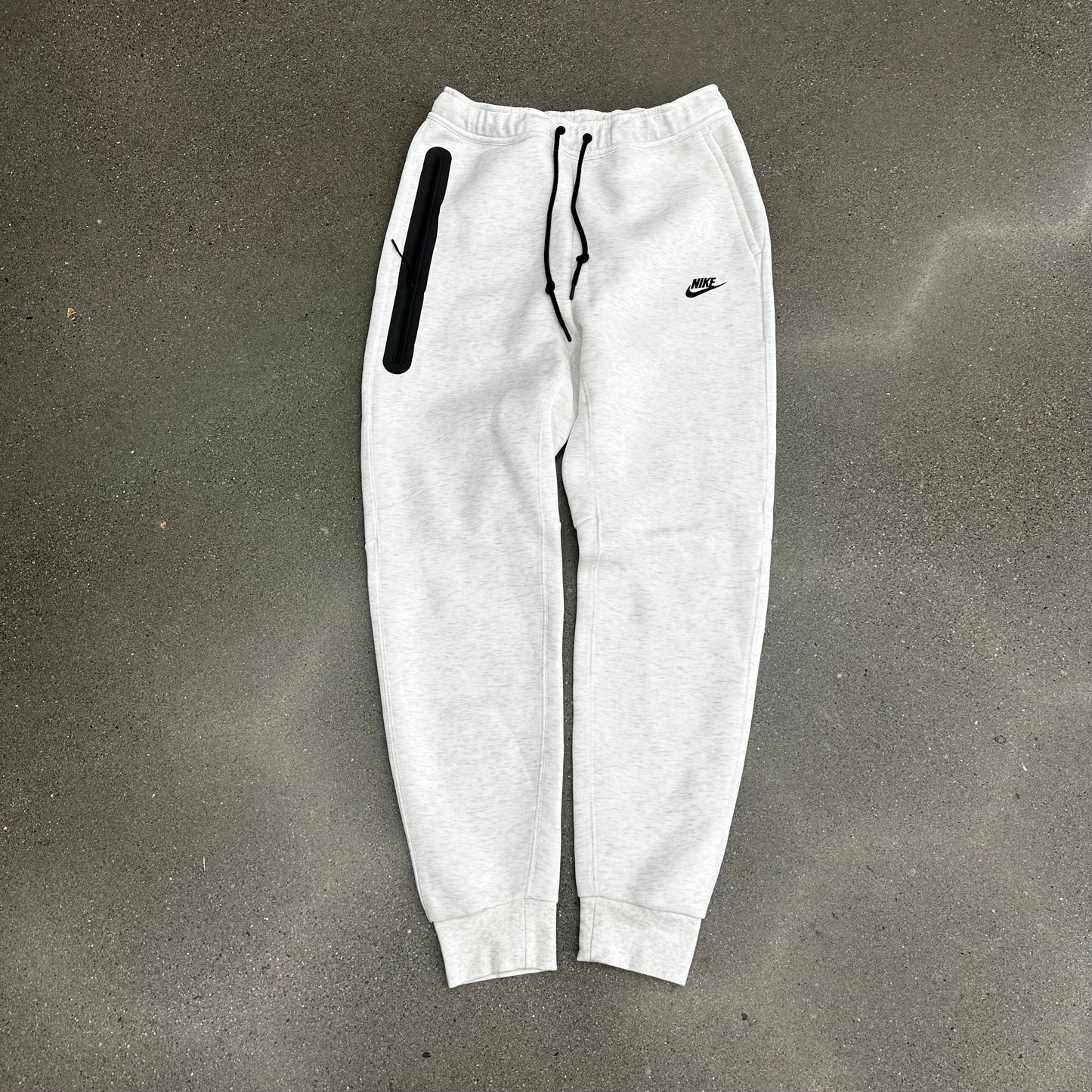 Nike Tech Fleece Pants White SZ M (NEW)