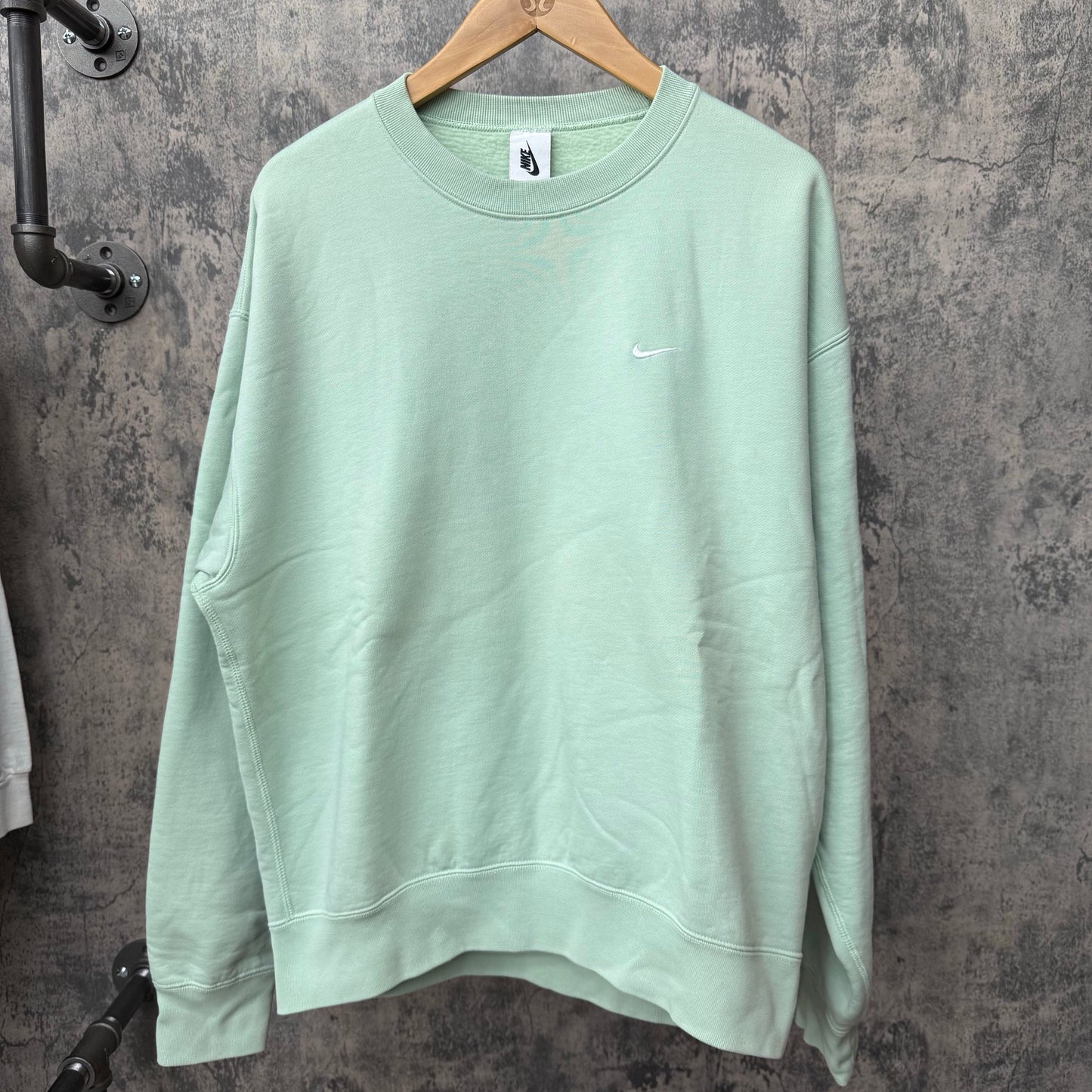 Nike Mint Green Crewneck SZ M
