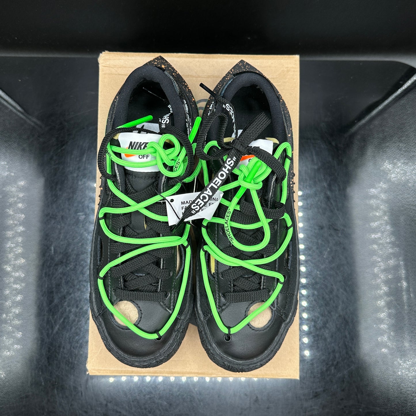 Nike Off-White Blazer Low Black Electro Green SZ 4 (DS)