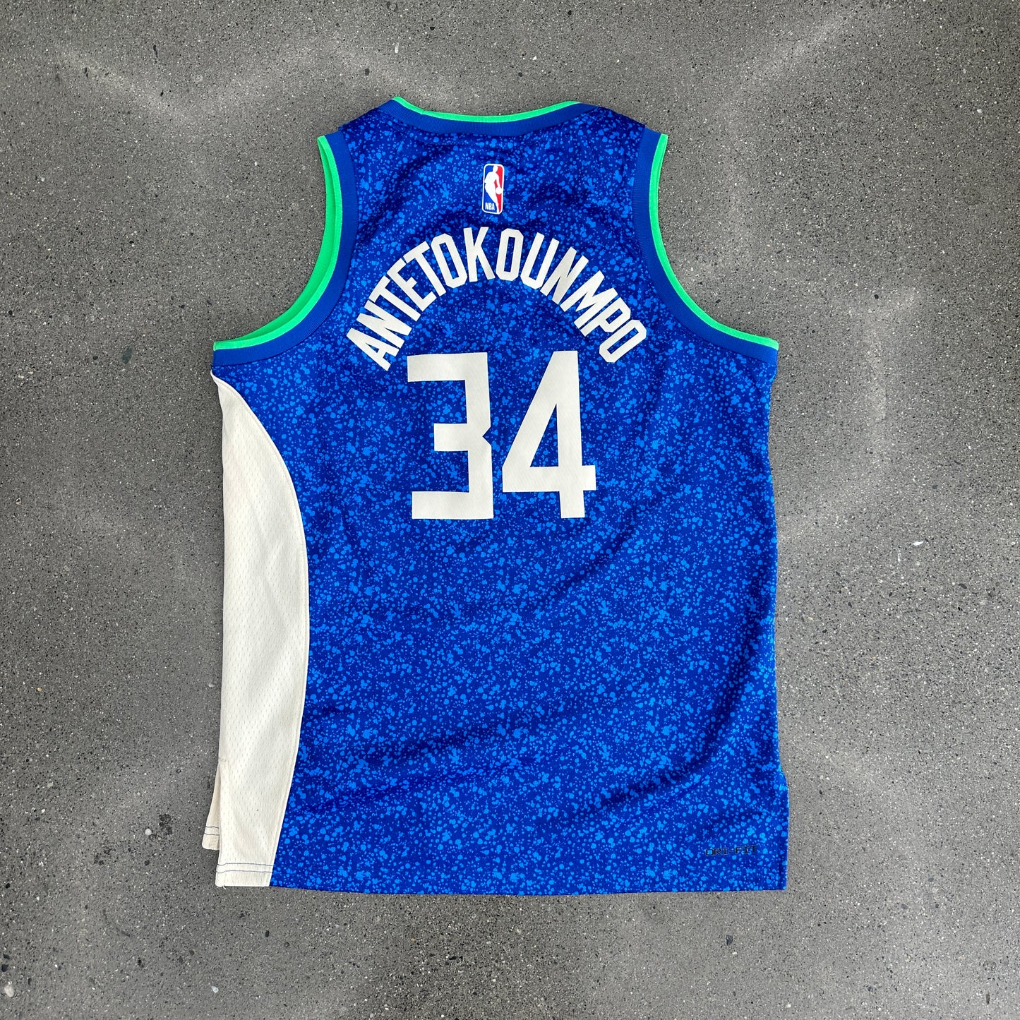 Giannis Antetokounmpo City Edition Jersey Youth SZ M (NEW)