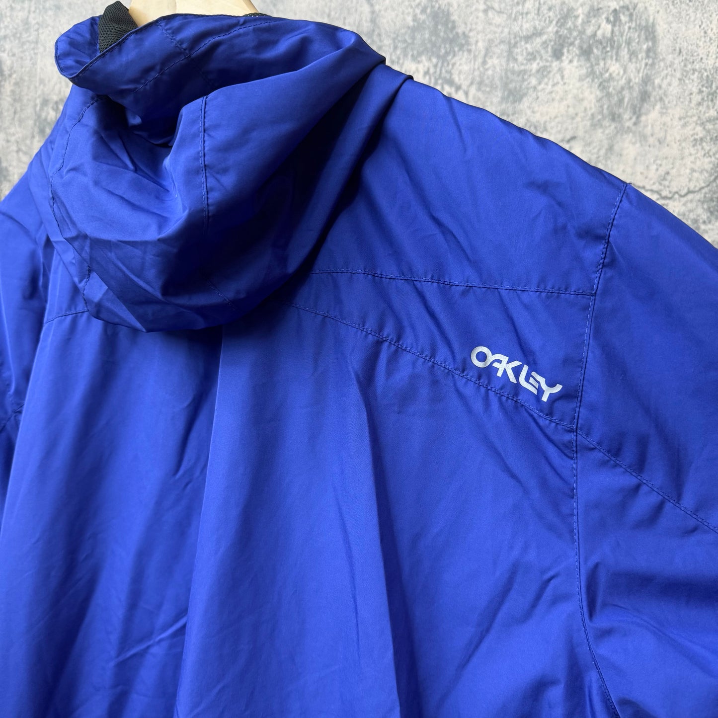 Oakley Royal Blue Windbreaker SZ 2XL
