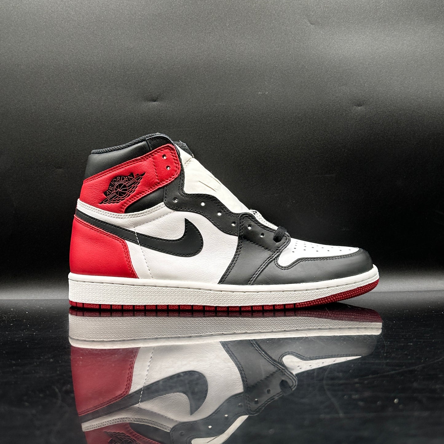 Jordan 1 Black Toe (2016) SZ 10 (DS)