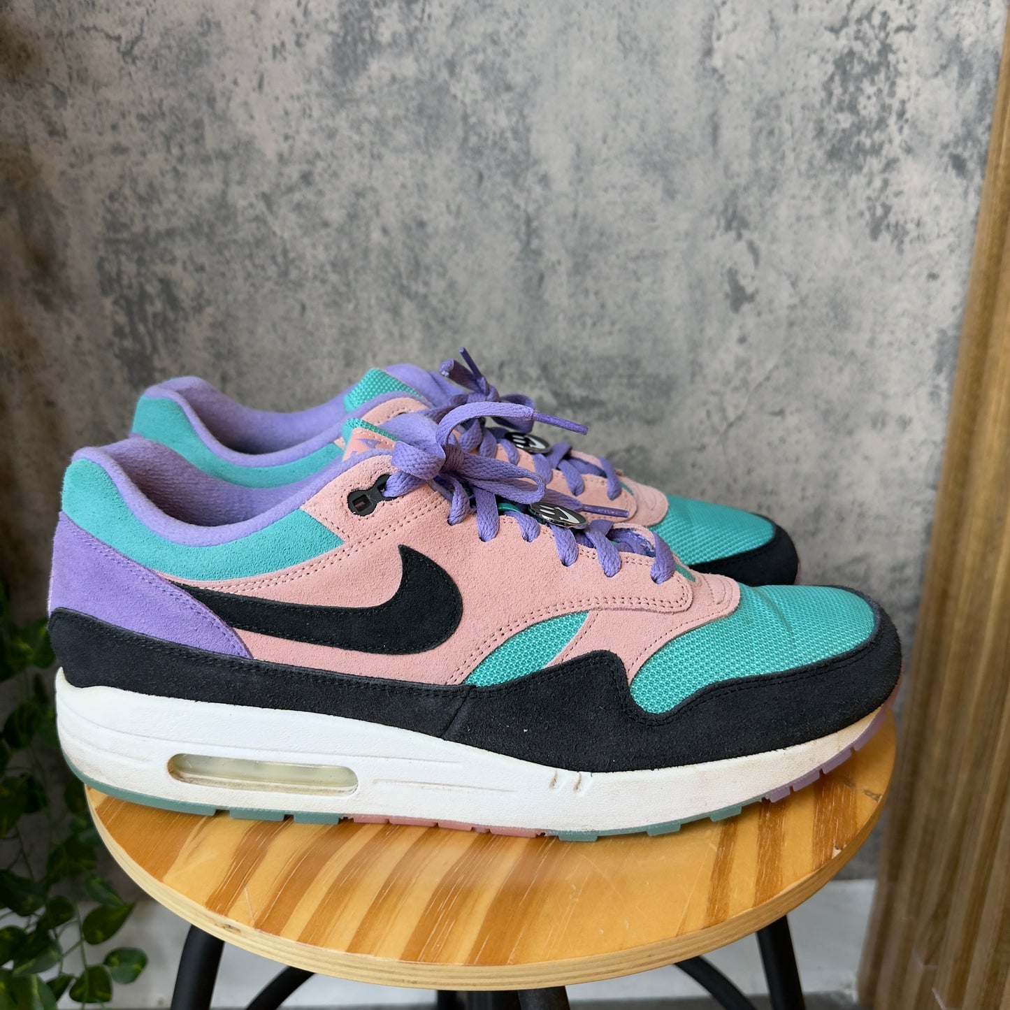 PRE-OWNED Nike Air Max Day SZ 13