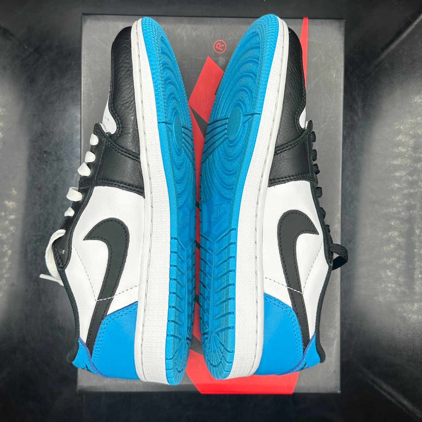 (PRE-OWNED) Jordan 1 Low Powder Blue SZ 7.5